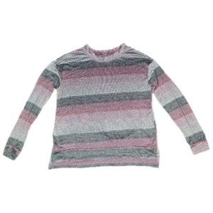 Women's sz L thin tee...splits on the sides at the bottom. Good condition.